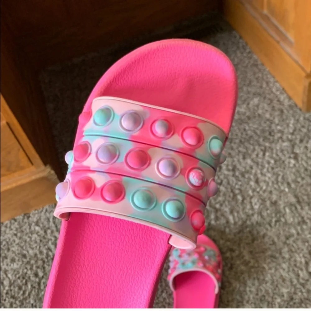Girls youth sz 5/6 POP IT sandals!!!